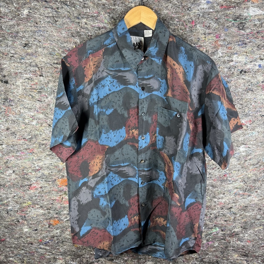 R Max Shirt Mens Small Silk Short Sleeve Button Up Pocket Abstract Pattern Casua